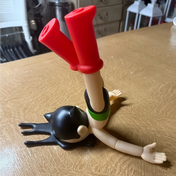 Josh Divine Astro Crash Astro Boy Sofubi Vinyl Figure 9 Inches Strangecat Toys - Picture 3 of 4